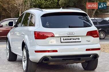 Позашляховик / Кросовер Audi Q7 2014 в 