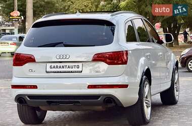 Позашляховик / Кросовер Audi Q7 2014 в 