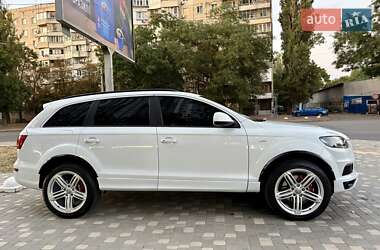 Позашляховик / Кросовер Audi Q7 2014 в 
