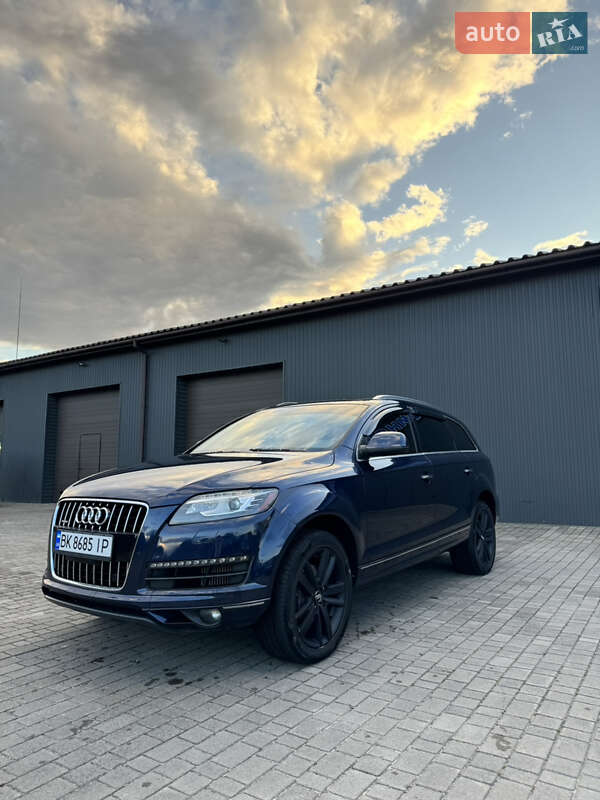 Позашляховик / Кросовер Audi Q7 2012 в Сарнах