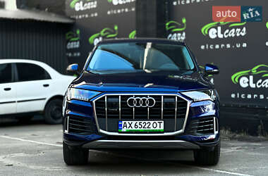 Внедорожник / Кроссовер Audi Q7 2023 в 