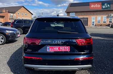 Внедорожник / Кроссовер Audi Q7 2017 в 