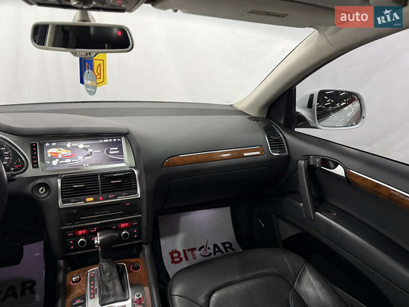 Позашляховик / Кросовер Audi Q7 2013 в Одесі