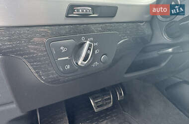 Позашляховик / Кросовер Audi Q7 2017 в 