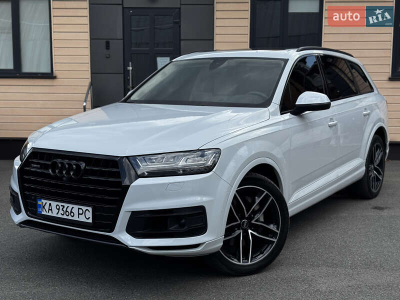 Внедорожник / Кроссовер Audi Q7 2017 в Киеве