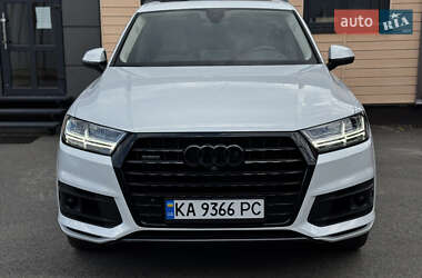 Внедорожник / Кроссовер Audi Q7 2017 в 