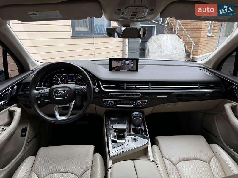 Внедорожник / Кроссовер Audi Q7 2017 в Киеве