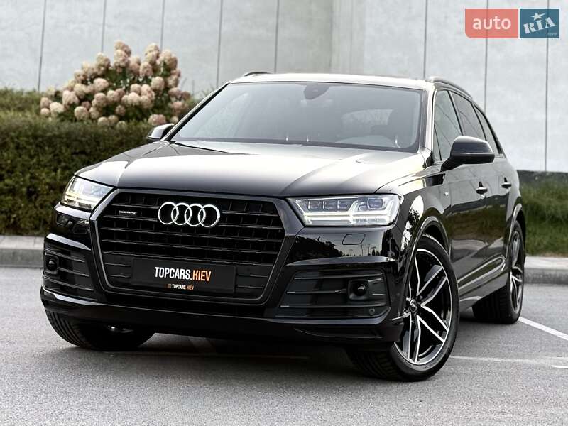 Позашляховик / Кросовер Audi Q7 2017 в 