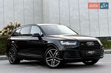 Позашляховик / Кросовер Audi Q7 2017 в 