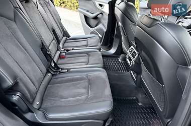 Позашляховик / Кросовер Audi Q7 2017 в 