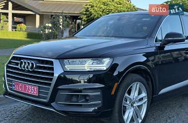 Внедорожник / Кроссовер Audi Q7 2018 в 