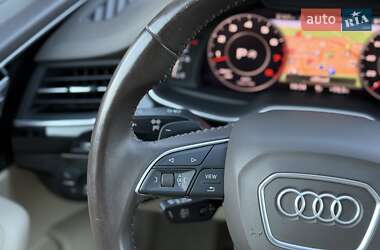 Внедорожник / Кроссовер Audi Q7 2018 в 