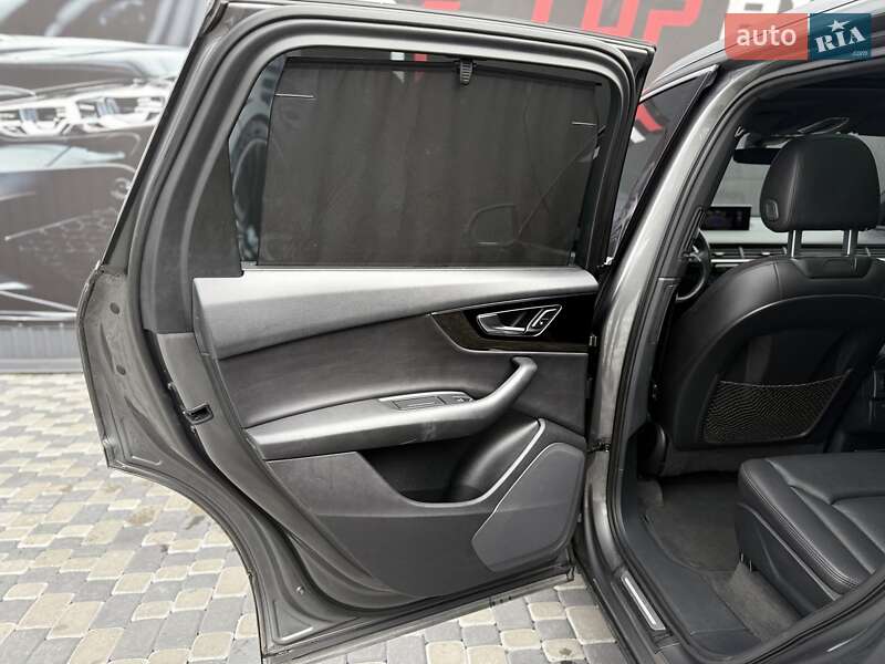 Внедорожник / Кроссовер Audi Q7 2017 в Львове
