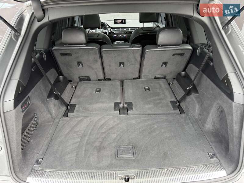Внедорожник / Кроссовер Audi Q7 2017 в Львове