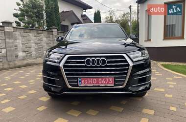 Позашляховик / Кросовер Audi Q7 2016 в 