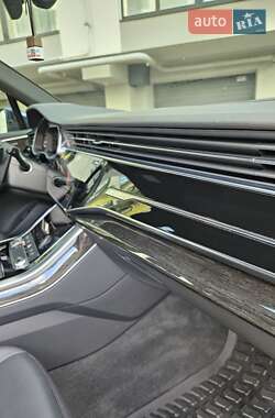 Внедорожник / Кроссовер Audi Q7 2021 в 