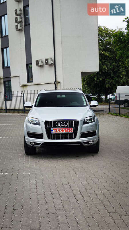 Внедорожник / Кроссовер Audi Q7 2011 в 