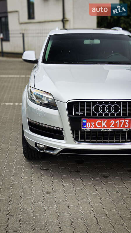 Позашляховик / Кросовер Audi Q7 2011 в Луцьку
