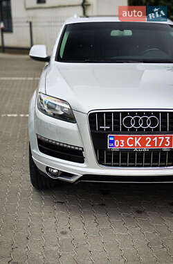 Внедорожник / Кроссовер Audi Q7 2011 в 