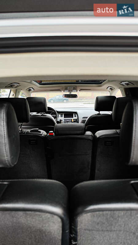 Позашляховик / Кросовер Audi Q7 2011 в Луцьку