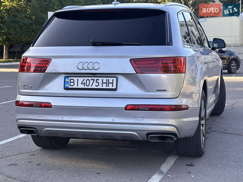 Внедорожник / Кроссовер Audi Q7 2018 в Черкассах