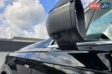 Позашляховик / Кросовер Audi Q7 2020 в 