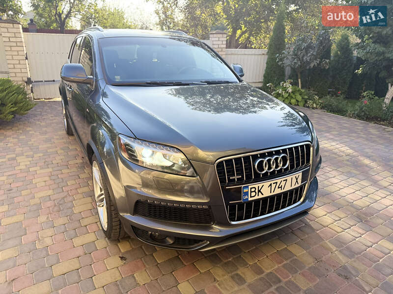 Внедорожник / Кроссовер Audi Q7 2011 в Ровно