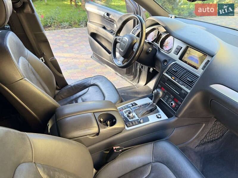 Внедорожник / Кроссовер Audi Q7 2011 в Ровно
