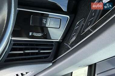 Позашляховик / Кросовер Audi Q7 2020 в 