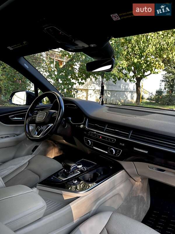 Внедорожник / Кроссовер Audi Q7 2016 в Ивано-Франковске