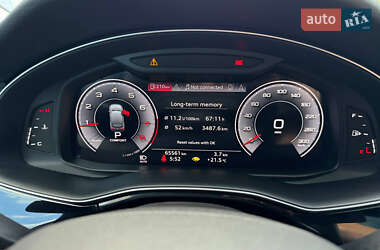 Позашляховик / Кросовер Audi Q7 2020 в 