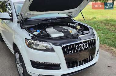 Внедорожник / Кроссовер Audi Q7 2015 в 