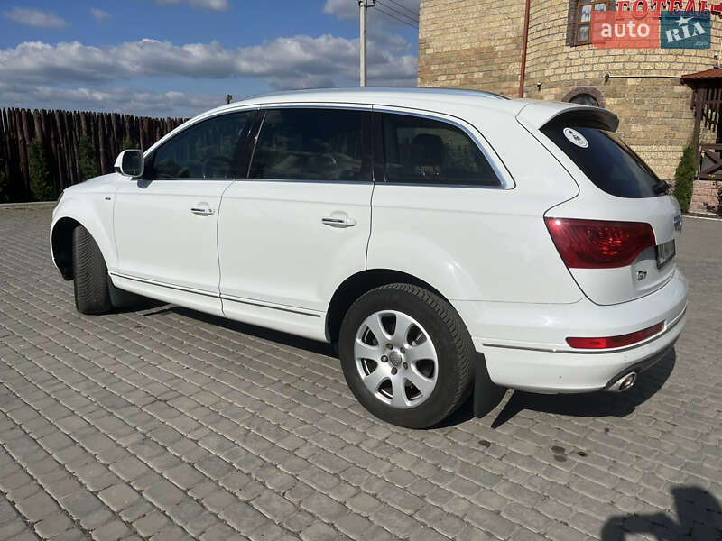 Позашляховик / Кросовер Audi Q7 2013 в Тернополі