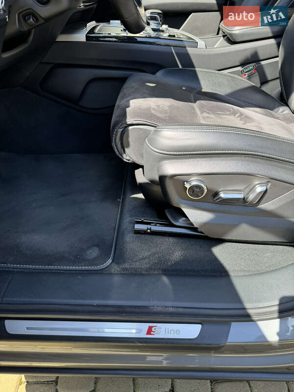 Внедорожник / Кроссовер Audi Q7 2015 в Стрые