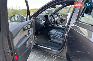Позашляховик / Кросовер Audi Q7 2016 в 