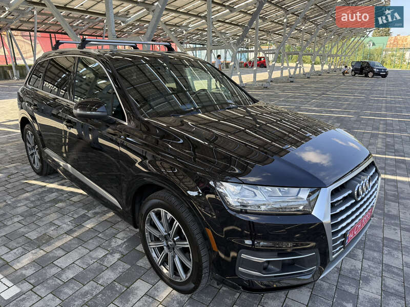 Позашляховик / Кросовер Audi Q7 2017 в Львові