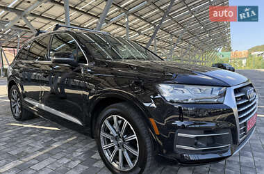 Внедорожник / Кроссовер Audi Q7 2017 в 