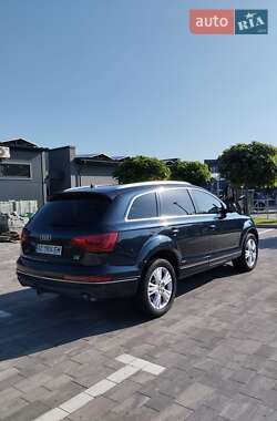 Позашляховик / Кросовер Audi Q7 2010 в 