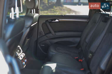 Позашляховик / Кросовер Audi Q7 2006 в 