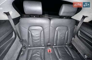 Позашляховик / Кросовер Audi Q7 2011 в 