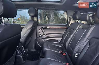 Позашляховик / Кросовер Audi Q7 2011 в 