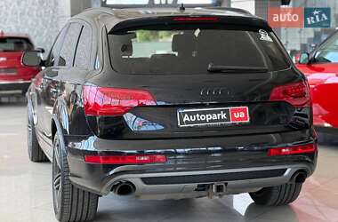 Внедорожник / Кроссовер Audi Q7 2014 в 