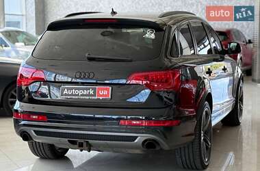 Внедорожник / Кроссовер Audi Q7 2014 в 