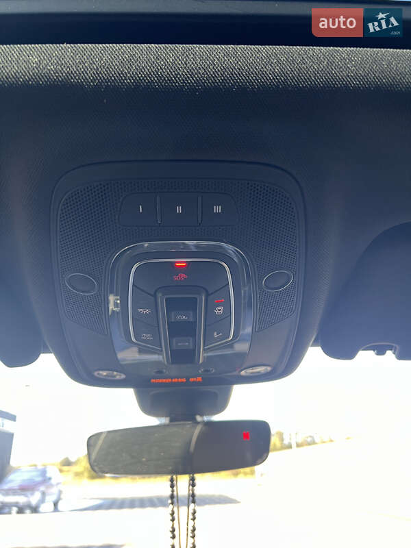 Позашляховик / Кросовер Audi Q7 2017 в Городку