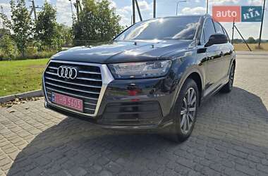 Позашляховик / Кросовер Audi Q7 2017 в Володимирі