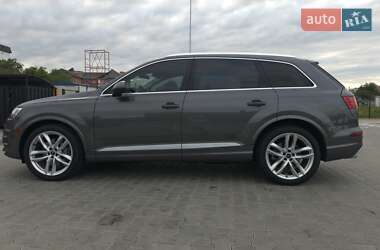Позашляховик / Кросовер Audi Q7 2018 в 
