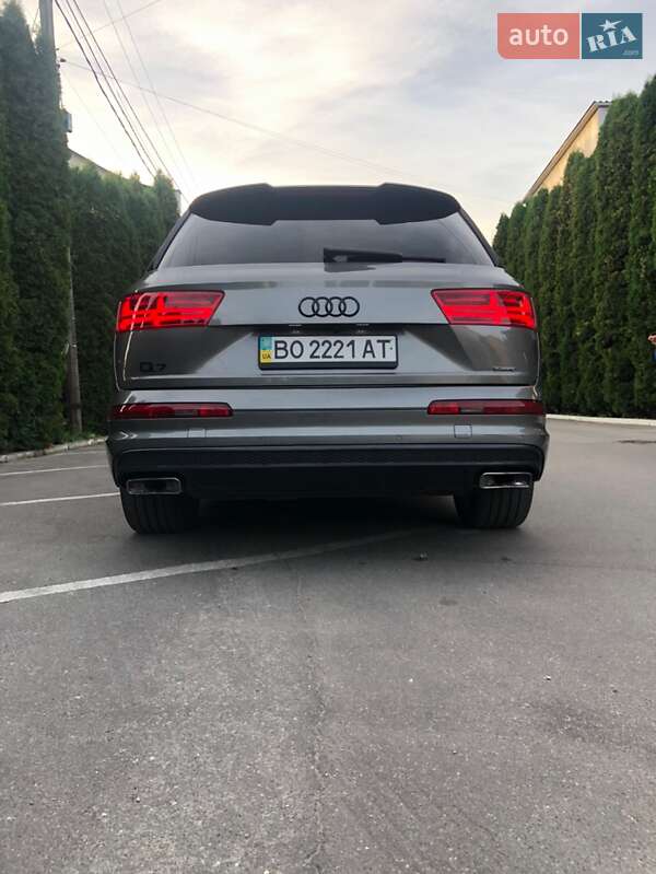 Позашляховик / Кросовер Audi Q7 2015 в Тернополі