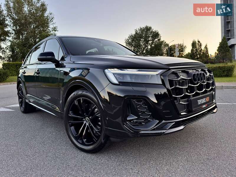 Внедорожник / Кроссовер Audi Q7 2025 в Киеве