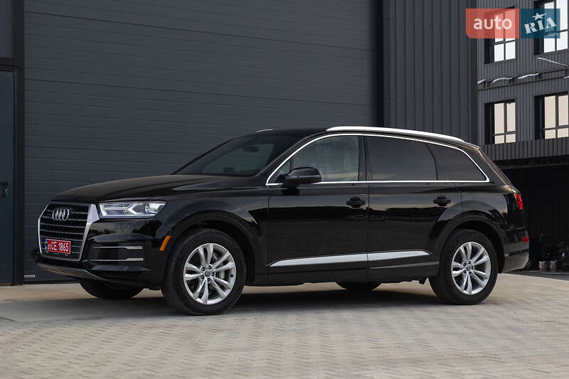 Внедорожник / Кроссовер Audi Q7 2016 в Дубно