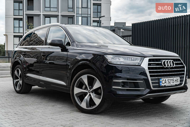 Позашляховик / Кросовер Audi Q7 2016 в Черкасах